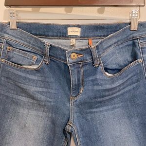 Low to mid rise skinny Jean